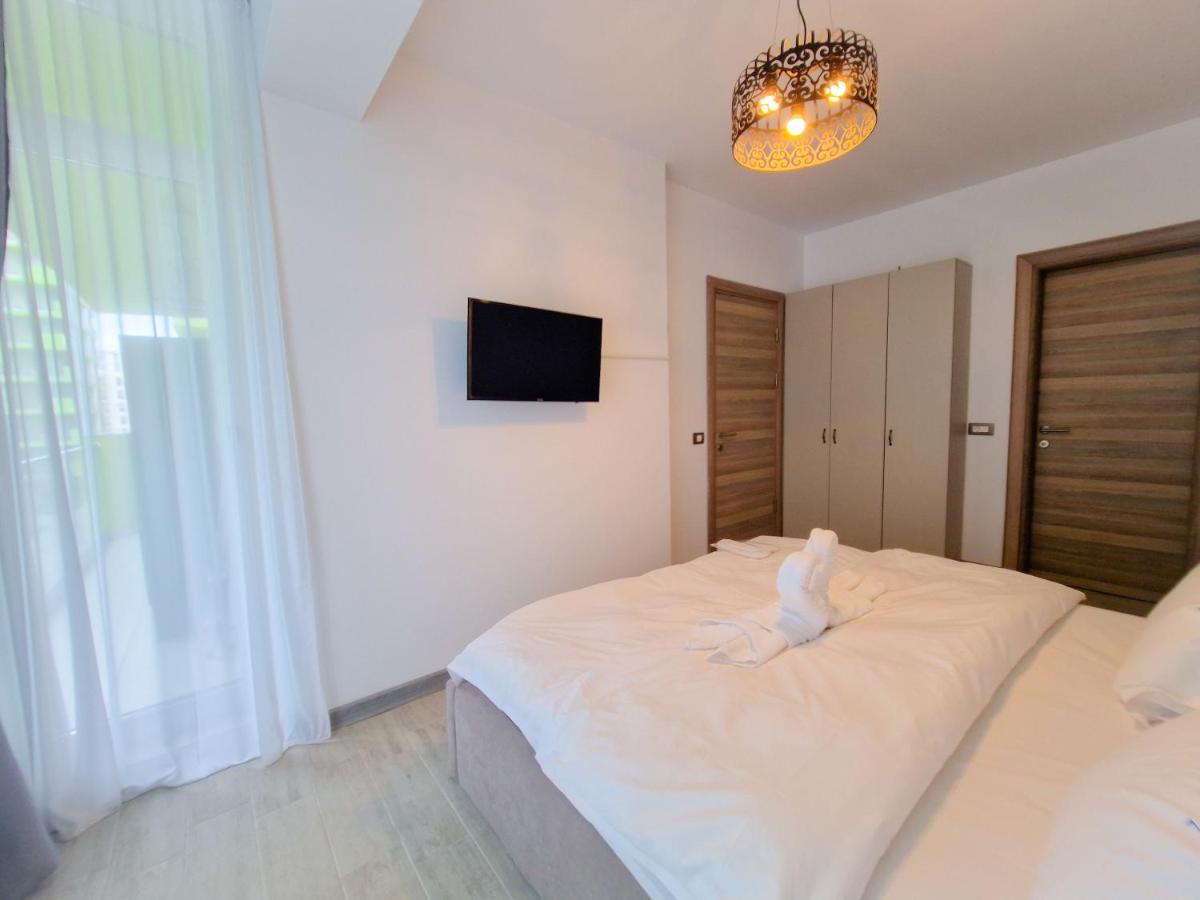 Blue Lagoon Aparthotel Pool & Spa Mamaia Nord ナボダリ エクステリア 写真
